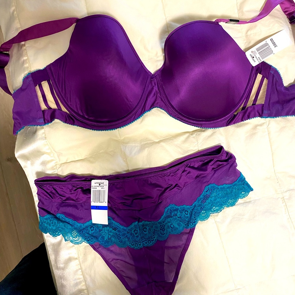 Bra and panty set , new with tags